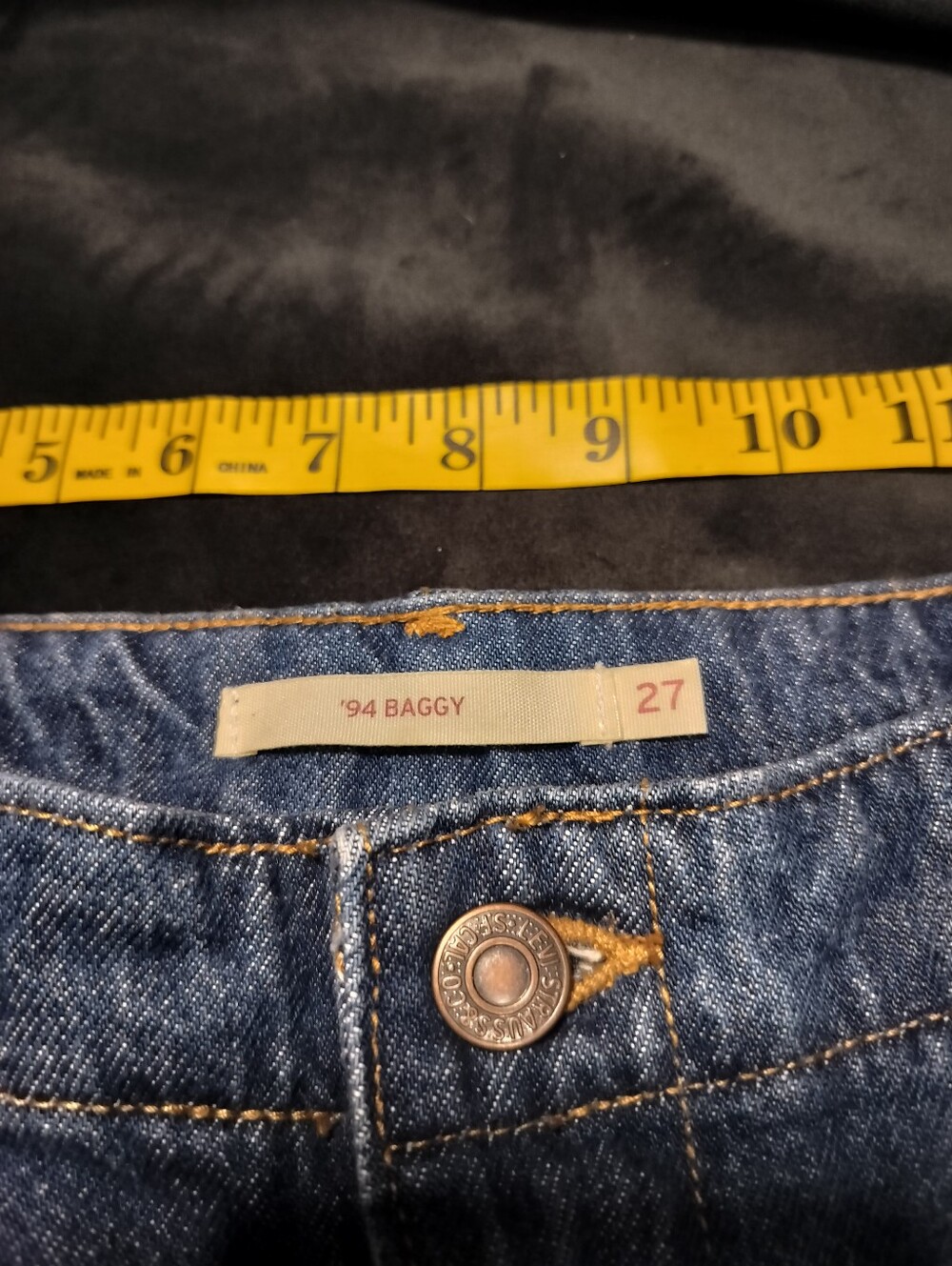 NEW Levi's '94 Baggy Cargo Jeans Wide-Leg Mid-rise y2k Jeans in Medium Blue - 27 - Picture 4 of 8